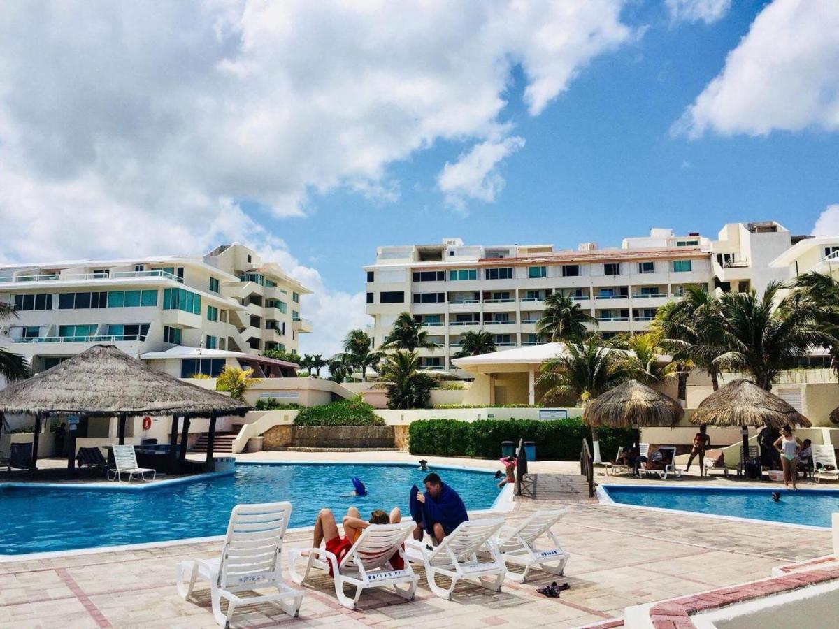 Brisas Apartment Cancun Hotel Zone ภายนอก รูปภาพ